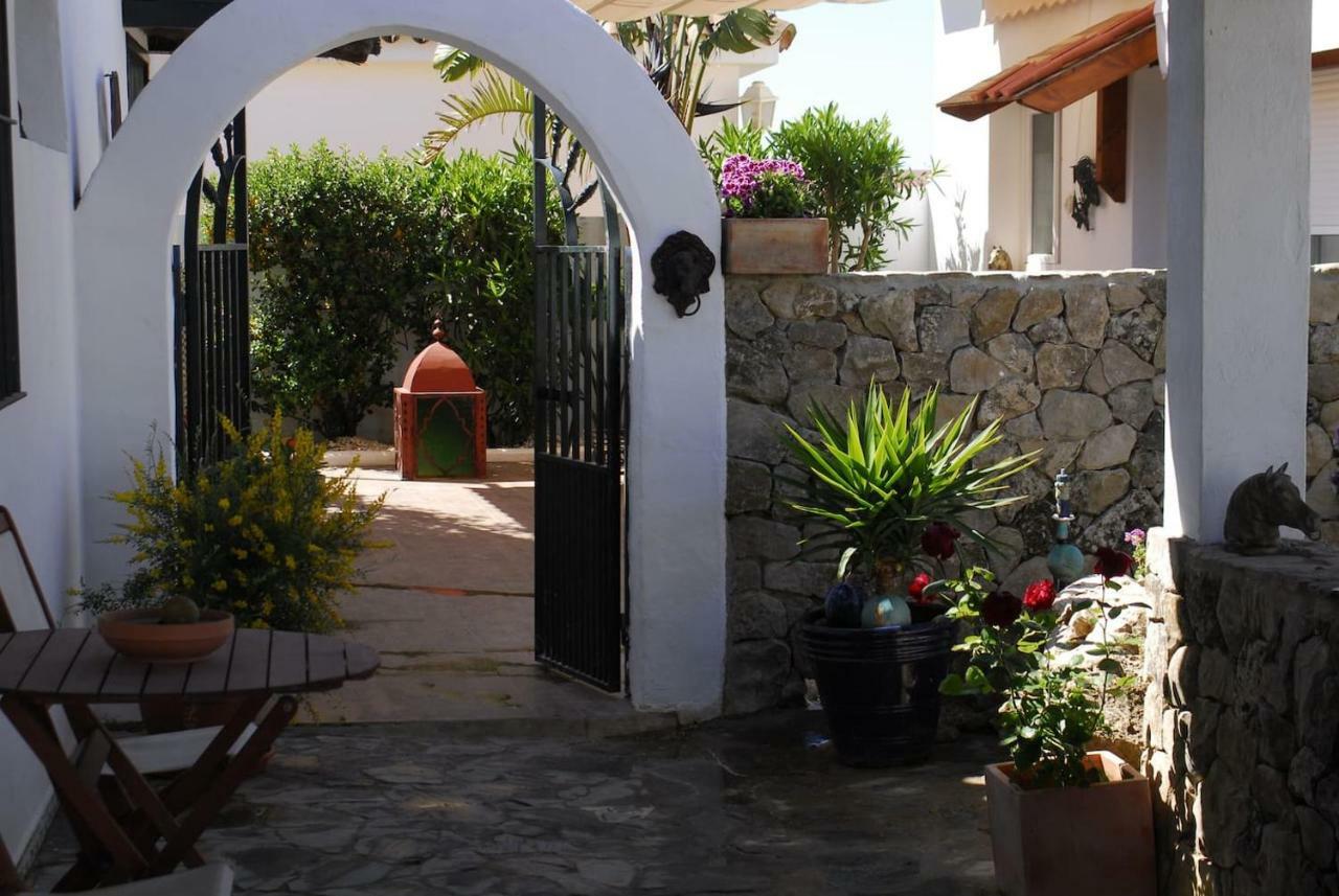 Los Anos Locos Conil De La Frontera Exteriör bild